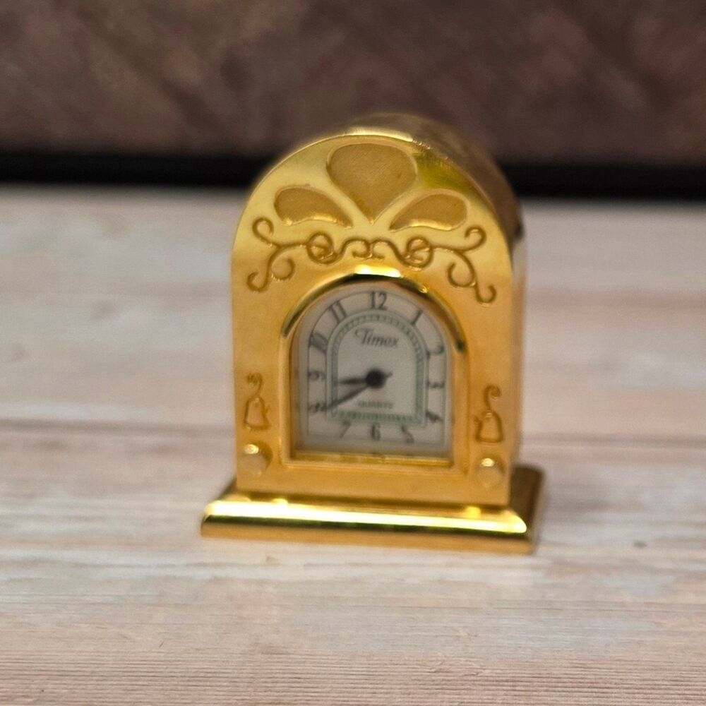 Timex Miniature Clock - Picture 2 of 8